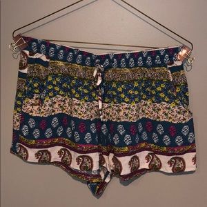 American Eagle Patterned Cotton Shorts